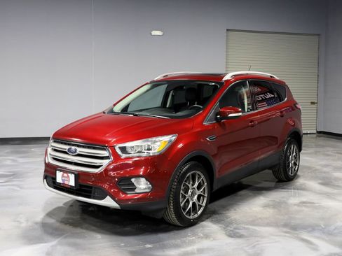 Used 2018 Ford Escape Titanium AWD/4WD image 3