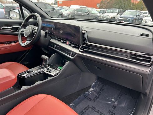 Used 2023 Kia Sportage SX image 15