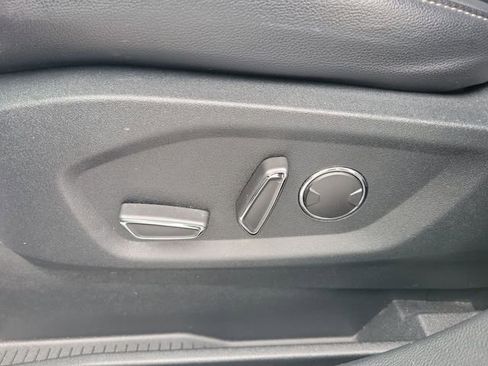 Used 2019 Ford Edge SEL w/ Equipment Group 201A FWD image 41