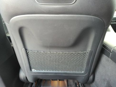 Used 2020 Mercedes-Benz GLS 450 4MATIC image 32