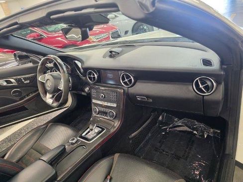 Used 2017 Mercedes-Benz SLC 43 AMG image 14