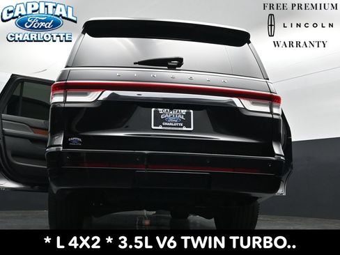 Used 2022 Lincoln Navigator L 2WD image 41
