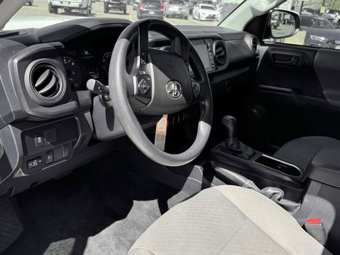 Used 2023 Toyota Tacoma SR AWD/4WD image 15