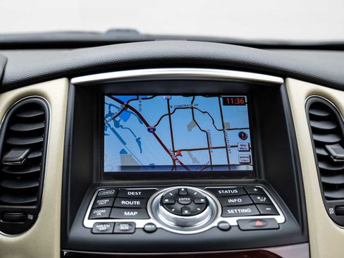 Used 2017 INFINITI QX50 2WD w/ Premium Plus Package image 26