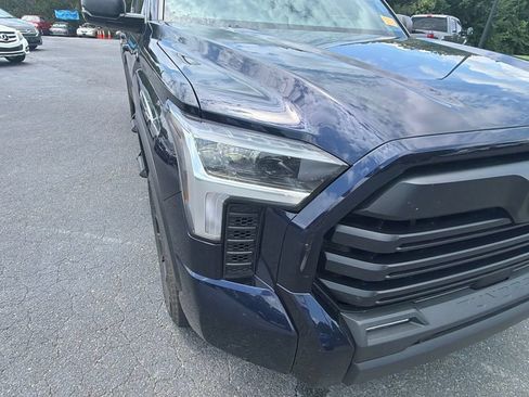 Used 2025 Toyota Tundra SR5 w/ SR5 Premium Package AWD/4WD image 15