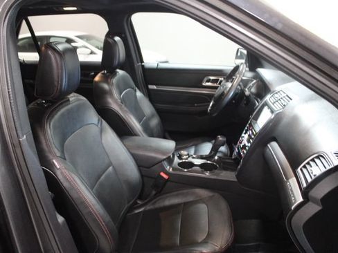 Used 2018 Ford Explorer Sport AWD/4WD image 27