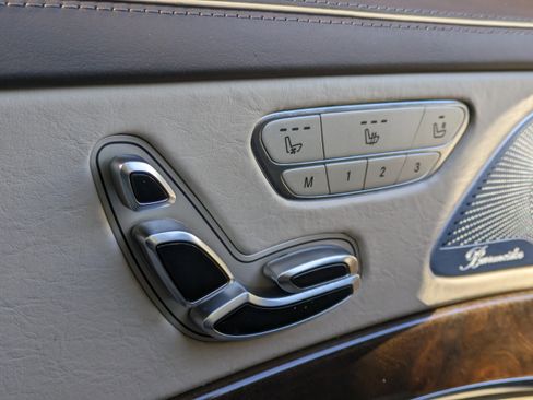 Used 2014 Mercedes-Benz S 550 Sedan image 24