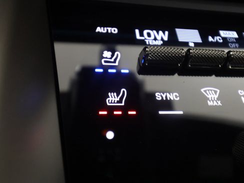 New 2025 Porsche Macan Turbo Electric image 23