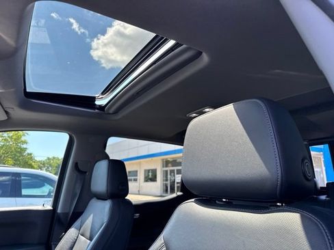 Used 2020 Chevrolet Silverado 1500 LTZ w/ LTZ Plus Package AWD/4WD image 4