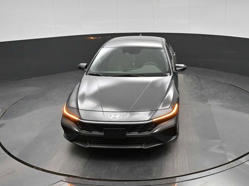 New 2026 Hyundai Elantra Sport FWD image 24