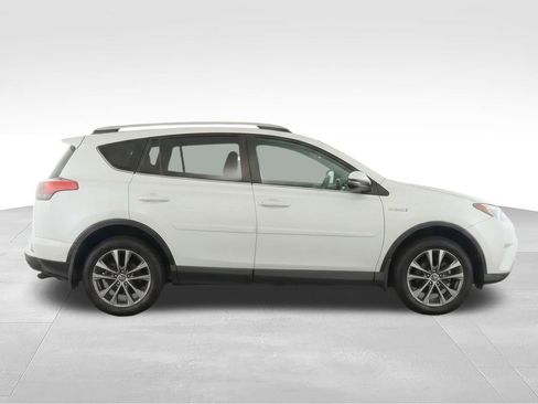 Used 2018 Toyota RAV4 Limited w/ Advanced Technology Package AWD/4WD image 10