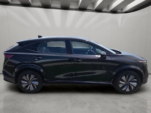 Used 2024 Nissan Ariya AWD image 6