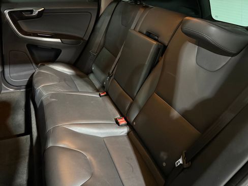 Used 2015 Volvo XC60 T5 Premier image 32