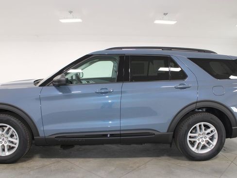 New 2026 Ford Explorer Active image 5