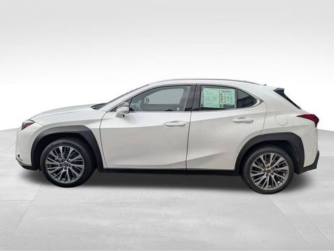 Used 2024 Lexus UX 250h FWD image 4