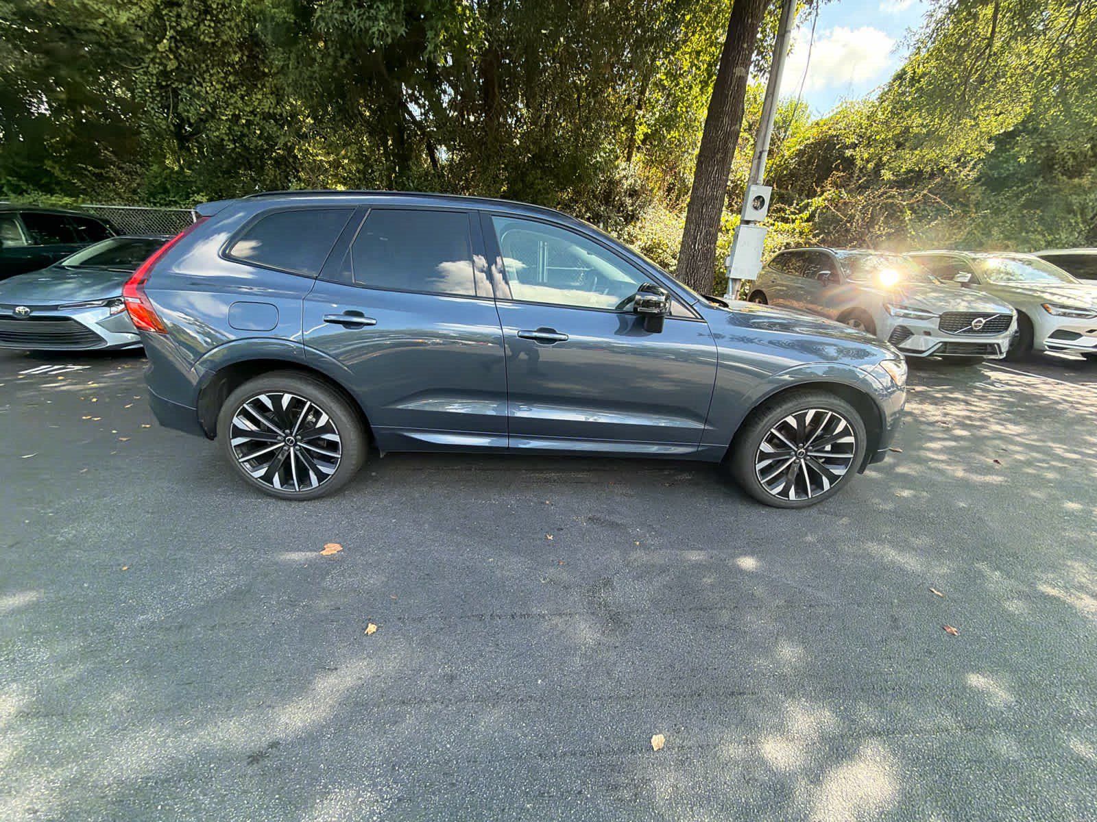 Used 2026 Volvo XC60 B5 Ultra AWD/4WD image 18