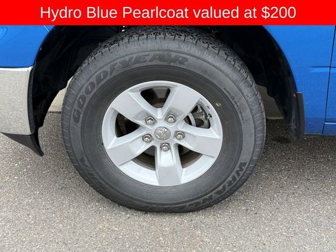 Used 2024 RAM 1500 Classic SLT image 5