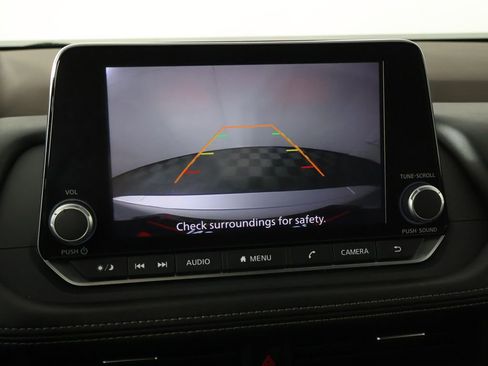 Used 2024 Nissan Rogue SV FWD image 36