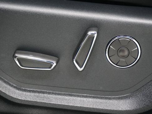 Used 2021 Ford F350 Platinum image 17