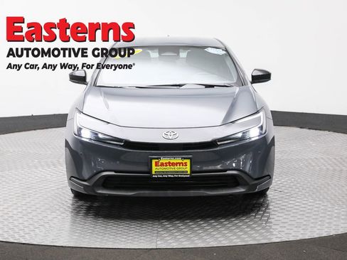 Used 2024 Toyota Prius LE image 2