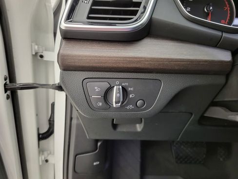 Used 2021 Audi Q5 2.0T Premium w/ Convenience Package image 33