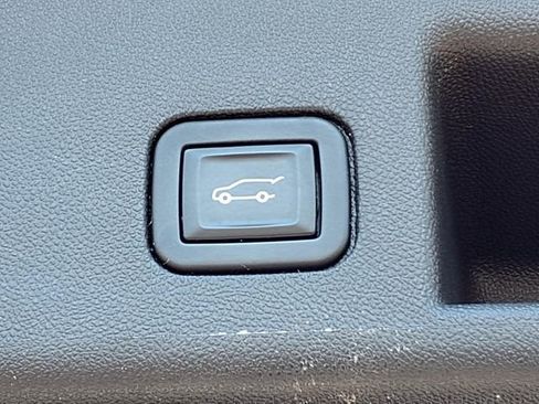 Used 2022 Chevrolet Equinox LT image 21