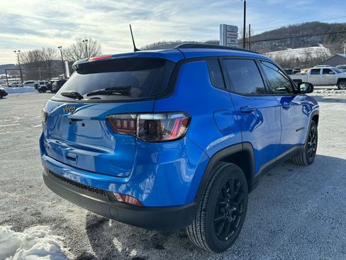 New 2026 Jeep Compass Latitude AWD/4WD image 3