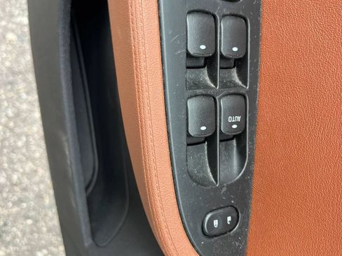 Used 2007 Saturn Aura XR w/ Premium Trim Pkg FWD image 27
