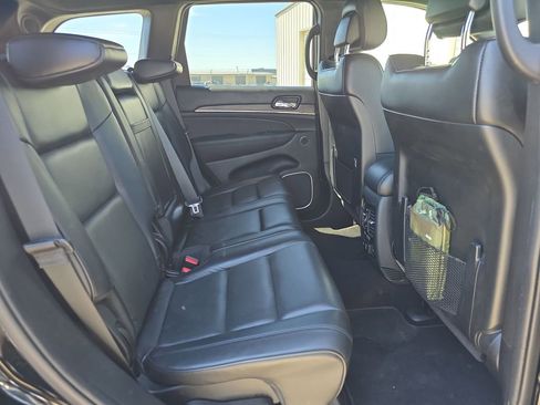 Used 2020 Jeep Grand Cherokee High Altitude RWD image 32