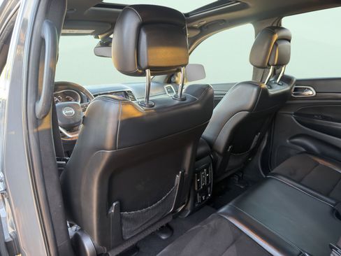 Used 2020 Jeep Grand Cherokee Altitude image 20