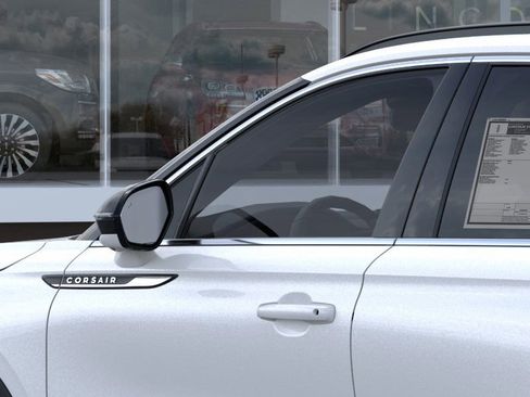 New 2026 Lincoln Corsair Premiere image 20