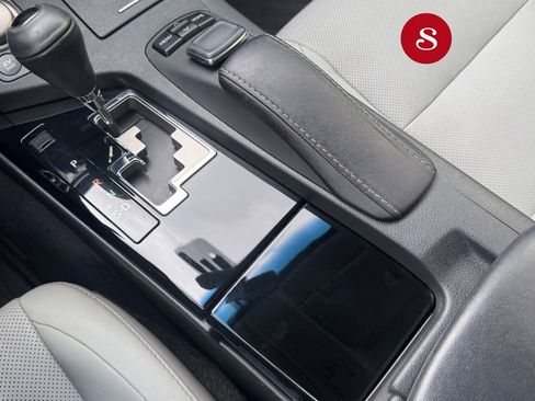Used 2015 Lexus ES 300h w/ Navigation System Package FWD image 17