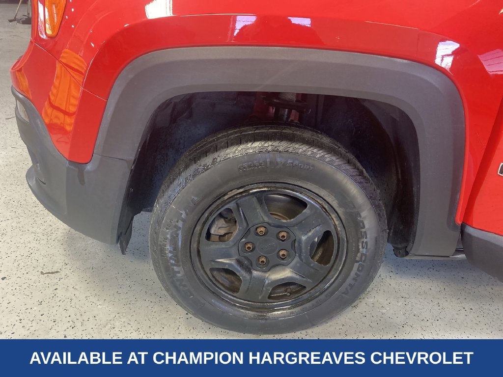 Used 2015 Jeep Renegade Sport w/ Power & Air Group AWD/4WD image 41