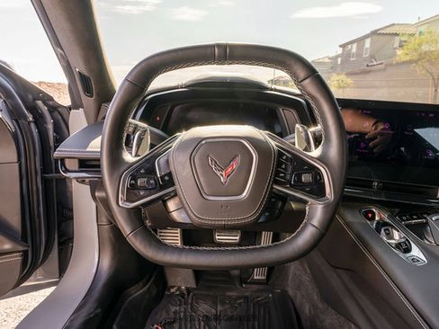 Used 2025 Chevrolet Corvette Stingray Premium Cpe w/ Z51 Performance Package RWD image 28