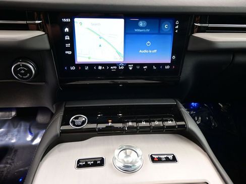 Used 2025 Lincoln Navigator Reserve image 18