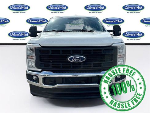 Used 2023 Ford F250 XL w/ FX4 Off-Road Package AWD/4WD image 2