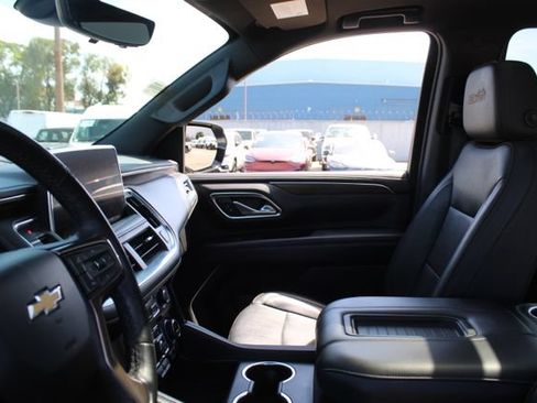 Used 2021 Chevrolet Suburban High Country RWD image 46