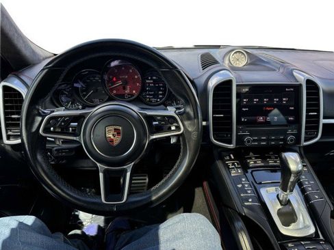 Used 2017 Porsche Cayenne GTS image 32