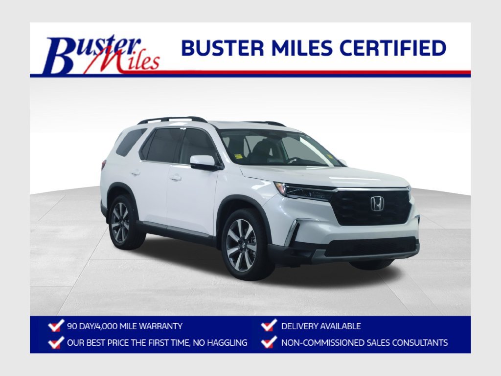 Used 2025 Honda Pilot Touring image 1