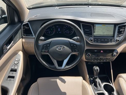 Used 2017 Hyundai Tucson SE Plus AWD/4WD image 25