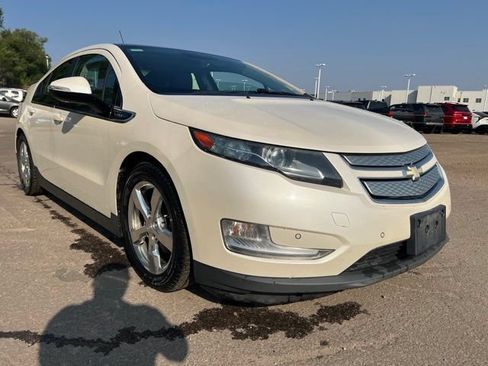 Used 2012 Chevrolet Volt Premium w/ Premium Trim Package FWD image 7