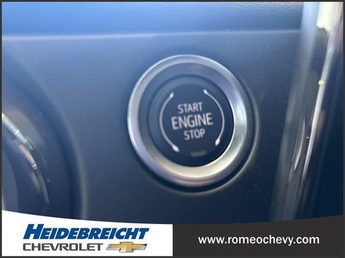 Used 2025 Chevrolet Blazer RS w/ Enhanced Convenience Package AWD/4WD image 29