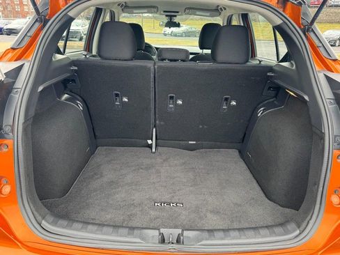 Used 2023 Nissan Kicks SV image 6