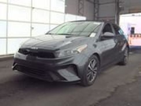 Used 2023 Kia Forte LXS image 4