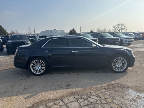 Used 2011 Chrysler 300 C w/ Sound Group image 5