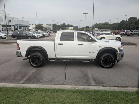 Used 2022 RAM 3500 Tradesman AWD/4WD image 2