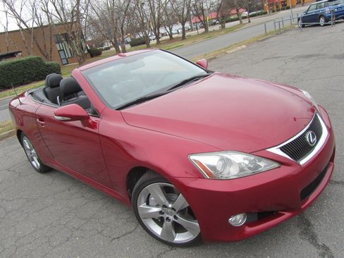 Used 2010 Lexus IS 350C image 3