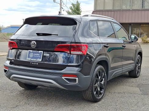 Certified 2024 Volkswagen Taos SE w/ Panoramic Sunroof Package image 10