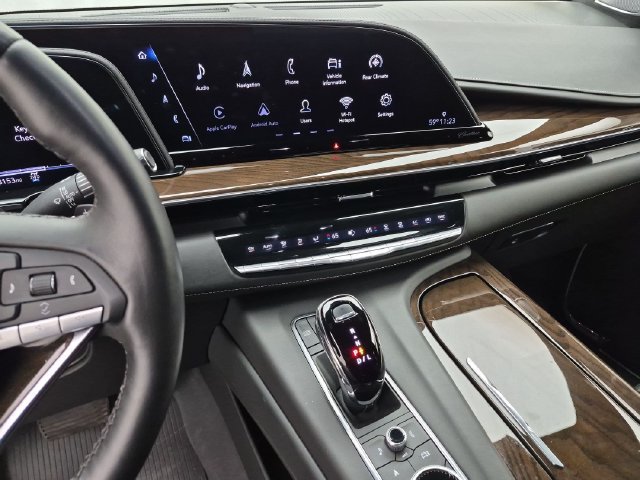 Certified 2023 Cadillac Escalade Sport Platinum w/ LPO, ONYX Package AWD/4WD image 14