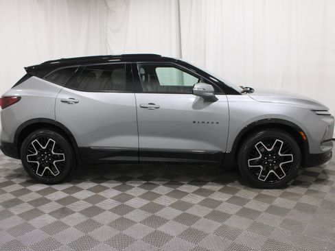Used 2023 Chevrolet Blazer RS w/ Enhanced Convenience Package FWD image 32